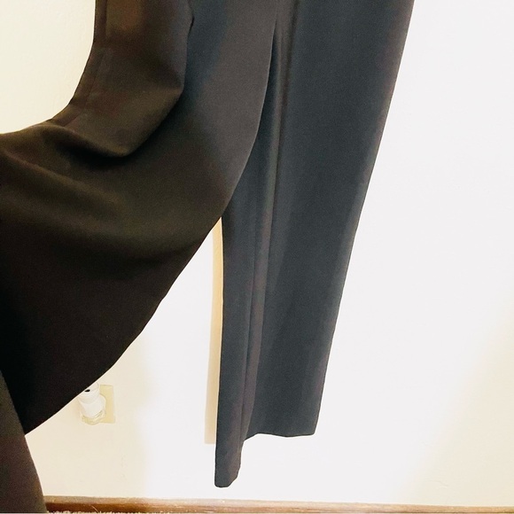 Tahari by ASL Raised Collar Sleeveless Solid Jumpsuit Size 2 Black Pockets - Picture 10 of 16